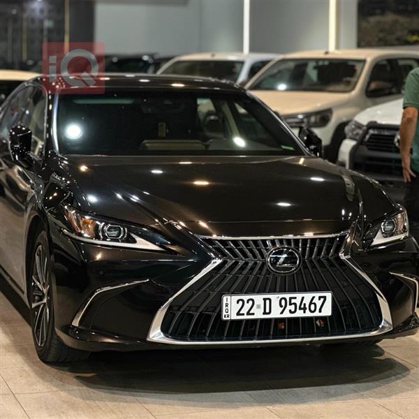 Lexus for sale in Iraq